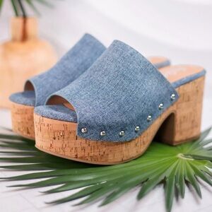 NEW!! CORKYS Bada Bing Blue Denim Clogs